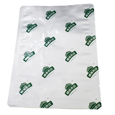 Zusammengestellte Großhandelsplastik-Lebensmittelverpackungstüten unterstützen den Druck von Markenlogos